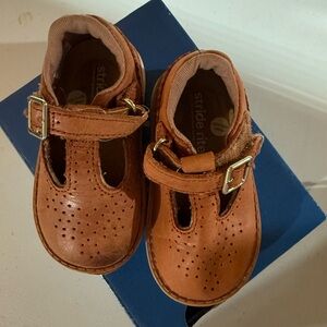 Stride Rite 4m brown shoes